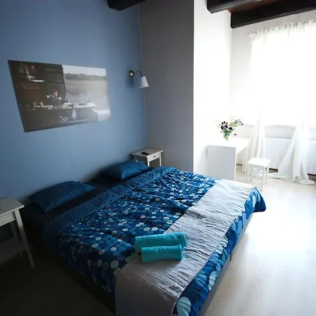 Mimosa Quarto em Acomodações Particulares Poznań