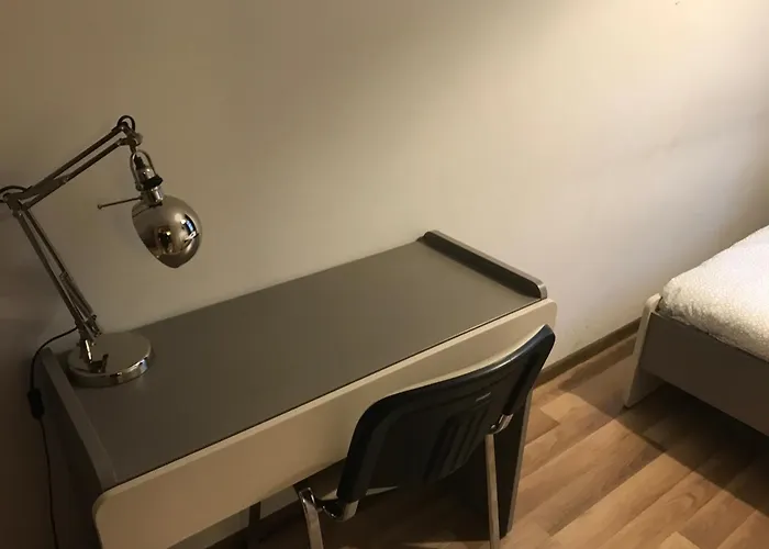 Mimosa Проживання в сім'ї *