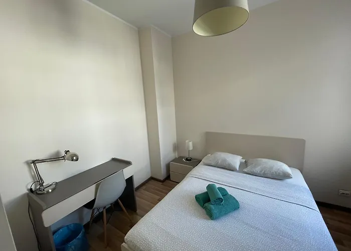 Mimosa Проживання в сім'ї Познань