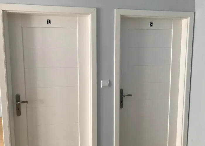 Mimosa Проживання в сім'ї *