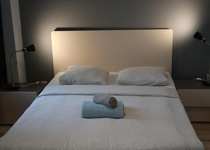 Проживання в сім'ї Mimosa