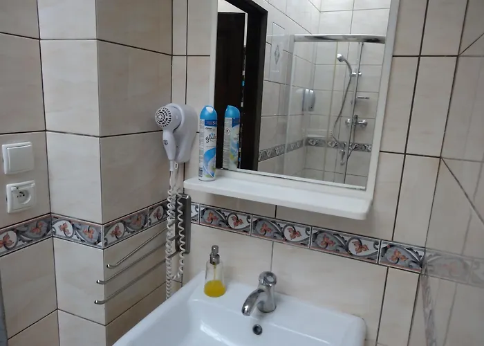 Проживання в сім'ї Mimosa